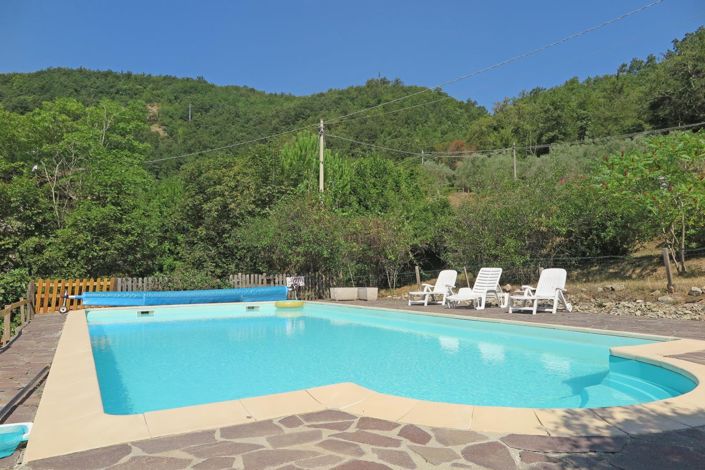 Image No.2-5 Bed Property for sale