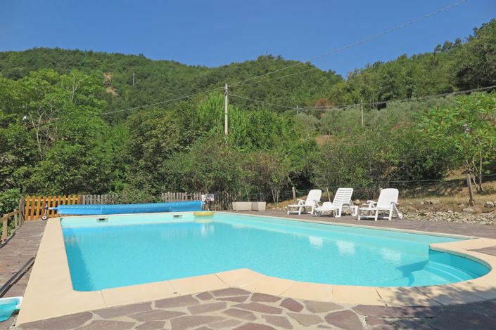 Image No.2-5 Bed Property for sale