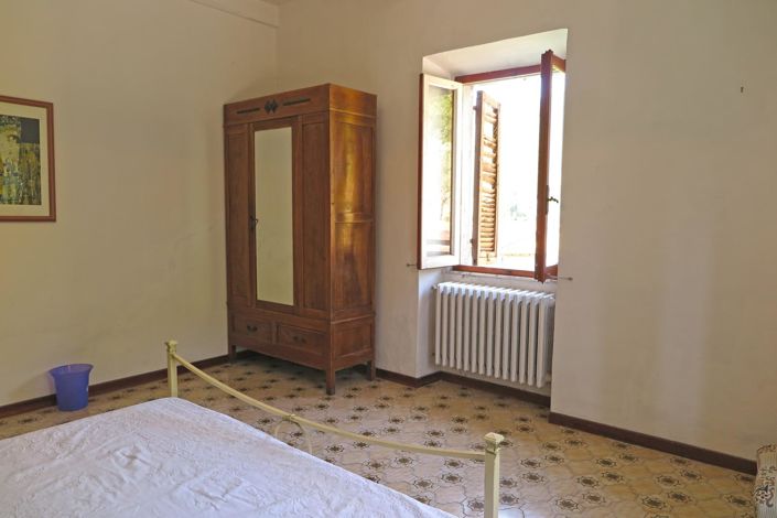 Image No.39-5 Bed Property for sale