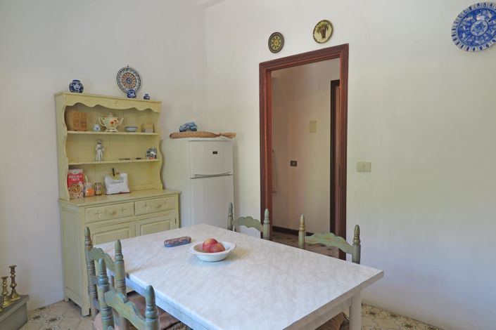 Image No.58-5 Bed Property for sale