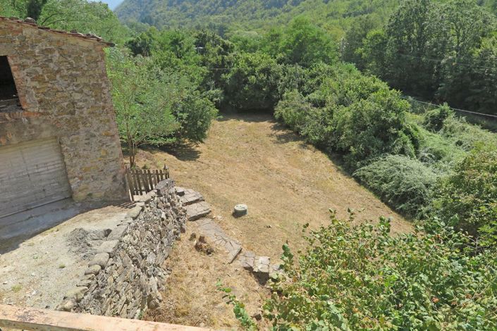 Image No.84-5 Bed Property for sale