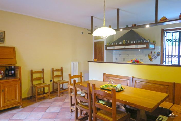 Image No.18-Propriété de 6 chambres à vendre à Filattiera