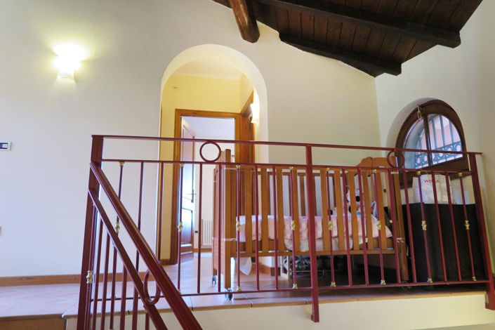 Image No.31-6 Bed Property for sale