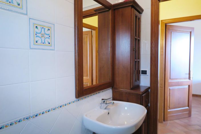 Image No.48-Propriété de 6 chambres à vendre à Filattiera