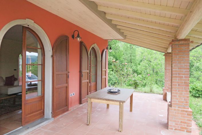 Image No.4-6 Bed Property for sale