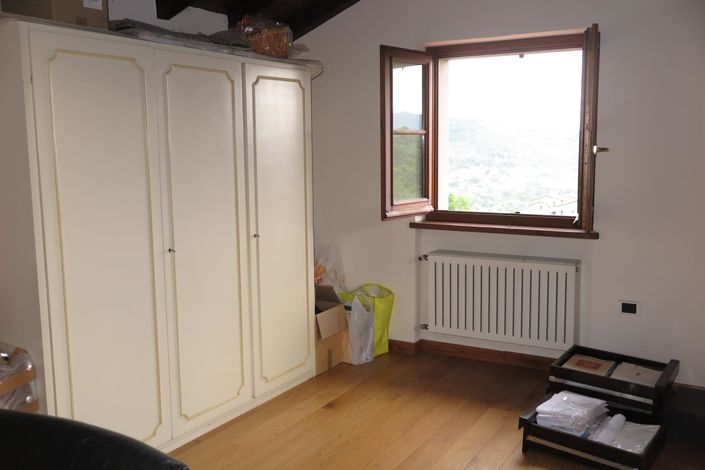 Image No.69-Propriété de 6 chambres à vendre à Filattiera