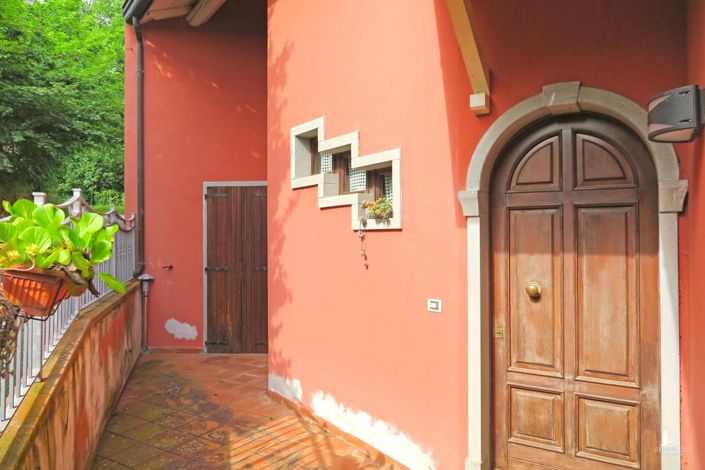 Image No.7-Propriété de 6 chambres à vendre à Filattiera