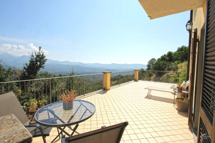 Image No.1-3 Bed Property for sale