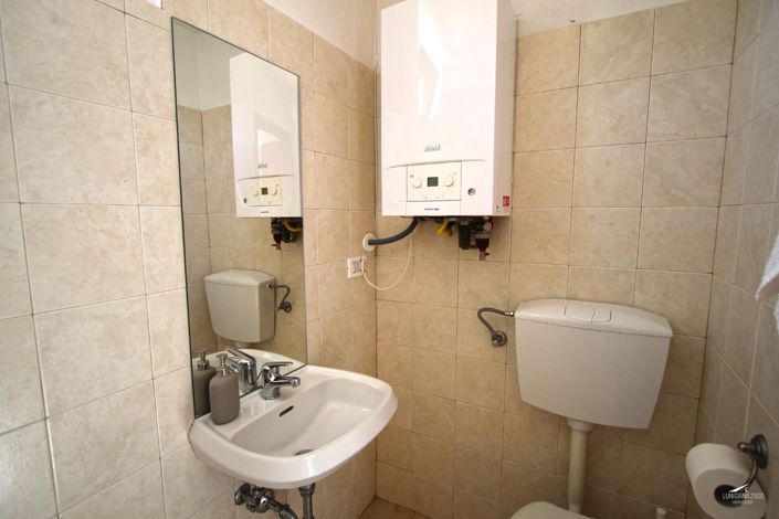 Image No.22-3 Bed Property for sale