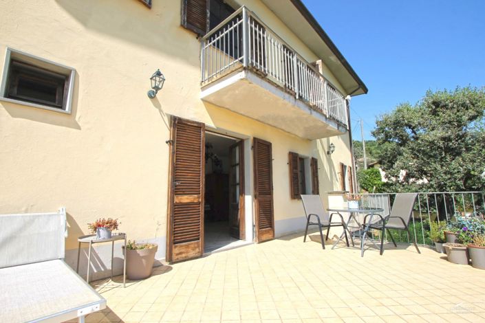 Image No.24-3 Bed Property for sale