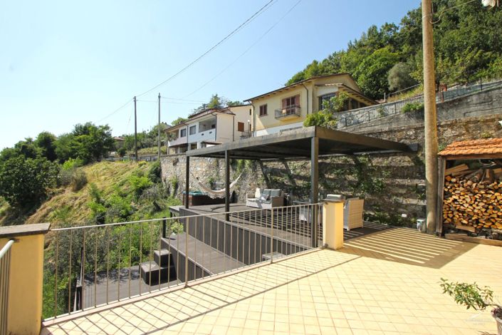 Image No.26-3 Bed Property for sale