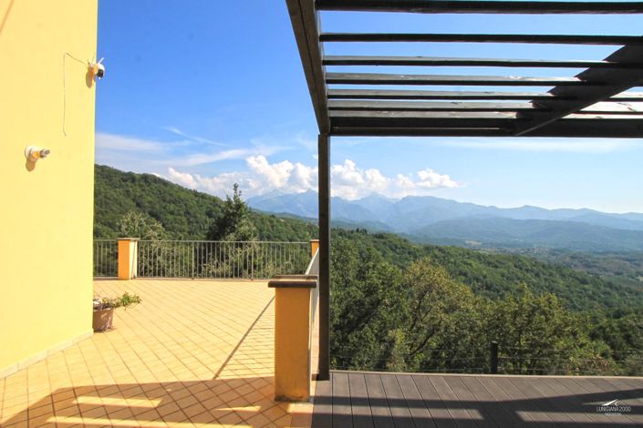 Image No.30-3 Bed Property for sale