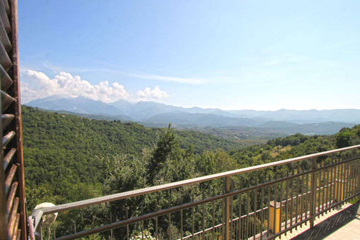 Image No.44-3 Bed Property for sale