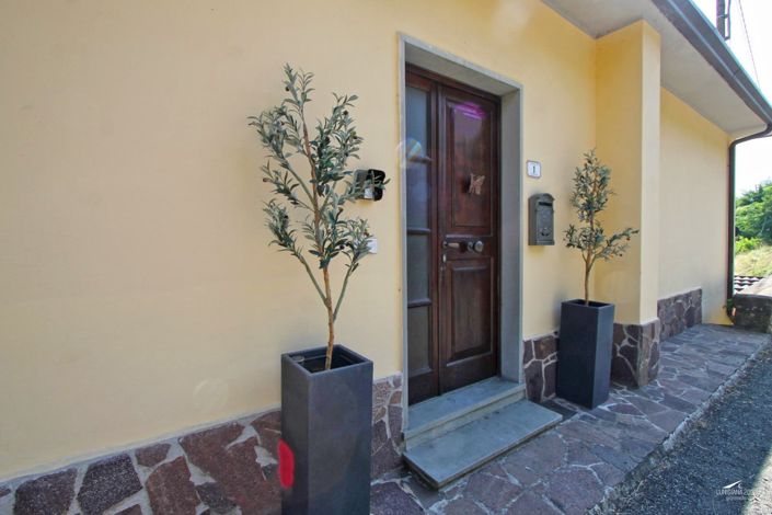 Image No.62-3 Bed Property for sale