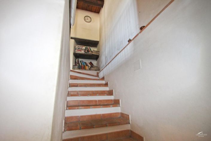 Image No.16-2 Bed Property for sale