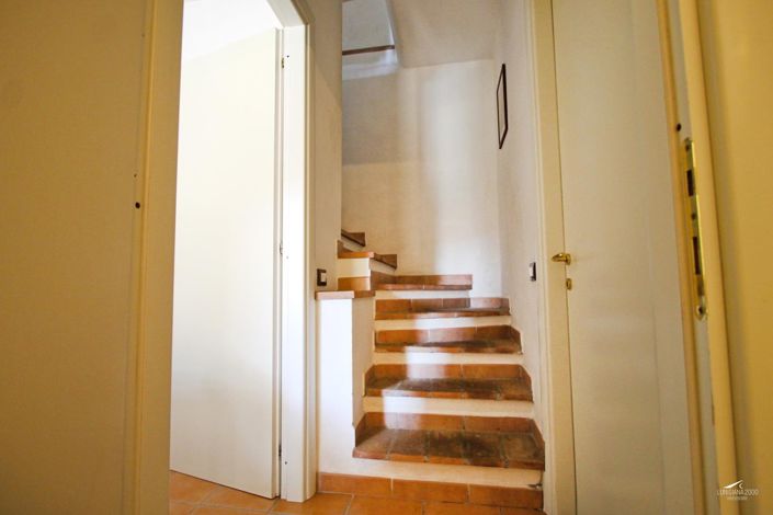 Image No.17-2 Bed Property for sale