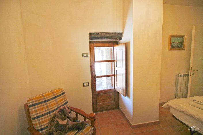 Image No.20-2 Bed Property for sale