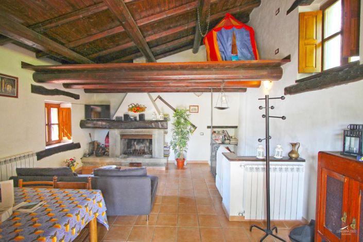 Image No.8-2 Bed Property for sale