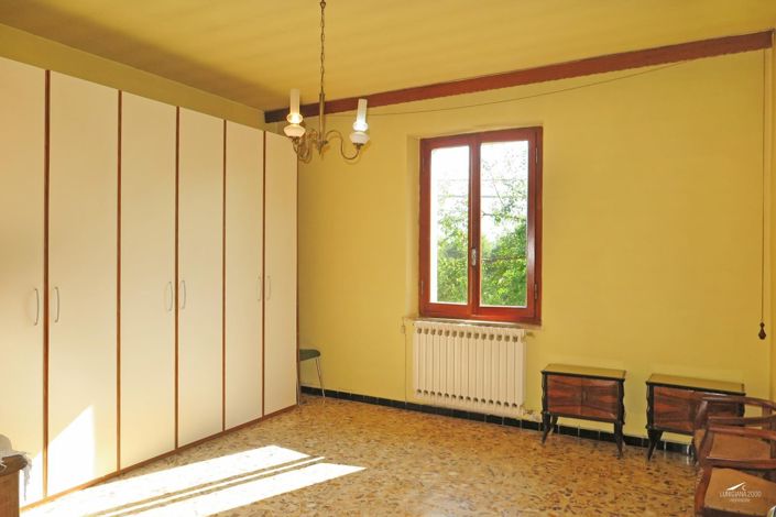 Image No.15-2 Bed Property for sale