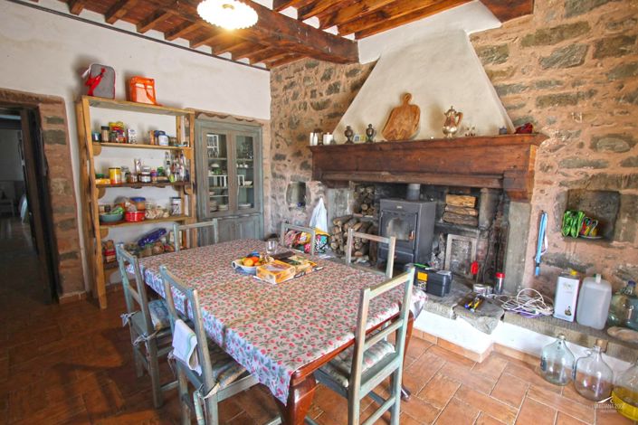 Image No.21-10 Bed Farmhouse for sale