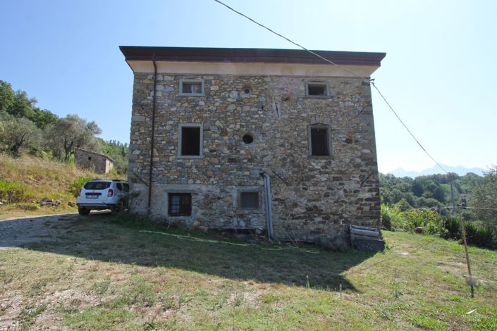Image No.3-10 Bed Farmhouse for sale