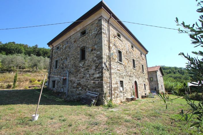 Image No.4-Ferme de 10 chambres à vendre à Fivizzano