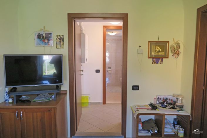 Image No.17-3 Bed Property for sale