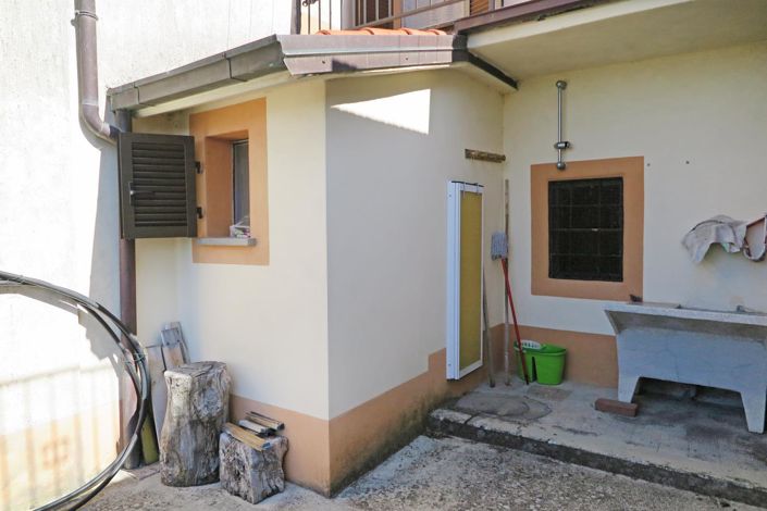 Image No.40-3 Bed Property for sale