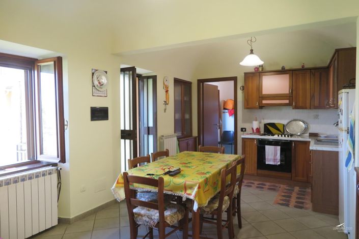 Image No.7-3 Bed Property for sale