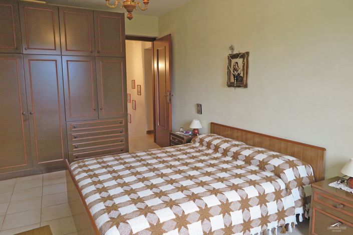 Image No.18-3 Bed Village House for sale