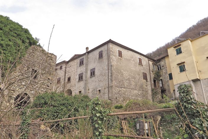 Image No.2-3 Bed Village House for sale