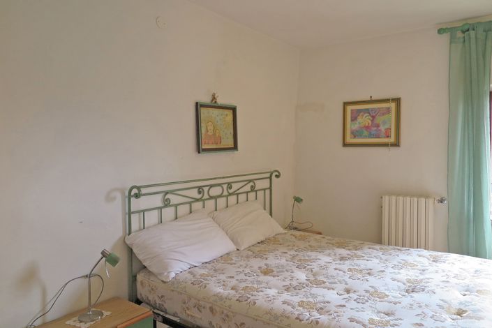 Image No.20-3 Bed Village House for sale