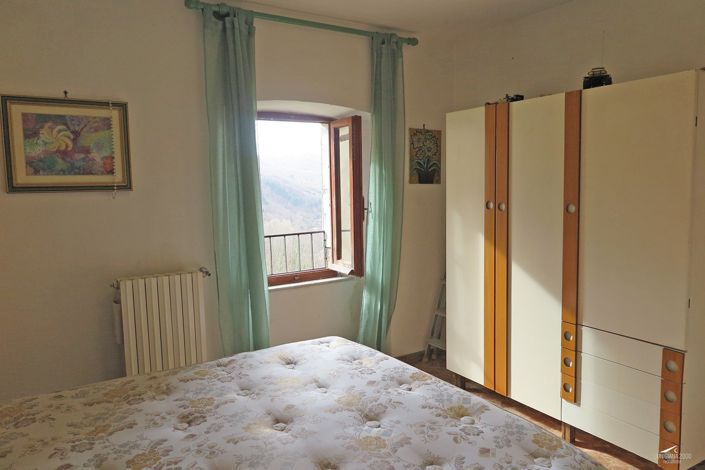 Image No.21-3 Bed Village House for sale