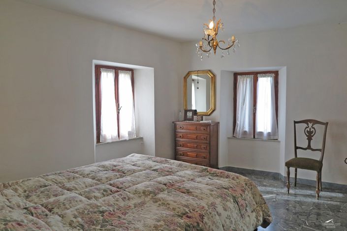 Image No.22-3 Bed Village House for sale