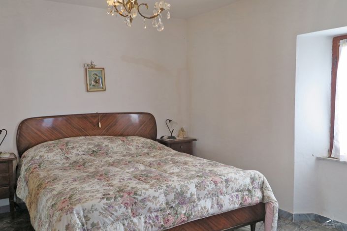 Image No.23-3 Bed Village House for sale