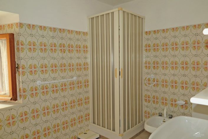 Image No.25-3 Bed Village House for sale