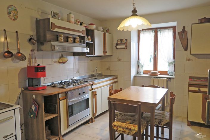 Image No.9-3 Bed Village House for sale