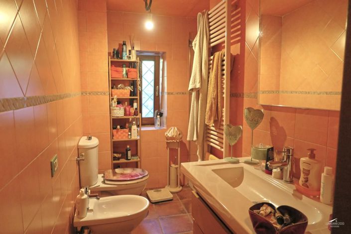 Image No.15-3 Bed Property for sale