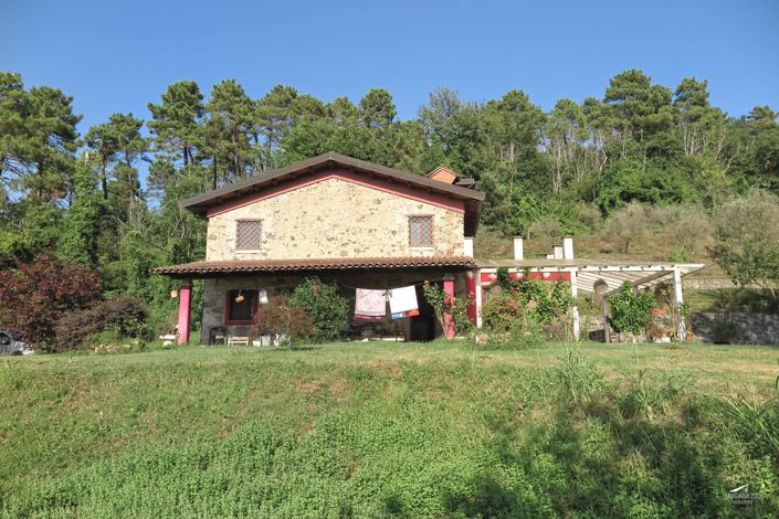 Image No.40-3 Bed Property for sale