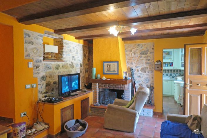 Image No.5-3 Bed Property for sale