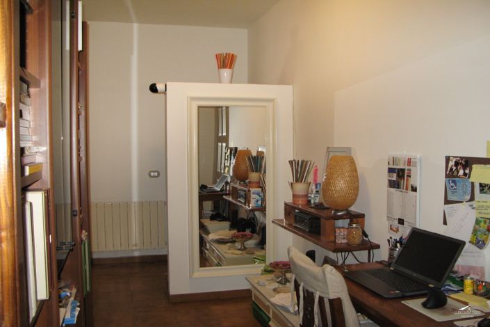 Image No.15-4 Bed Property for sale