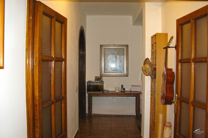 Image No.5-4 Bed Property for sale