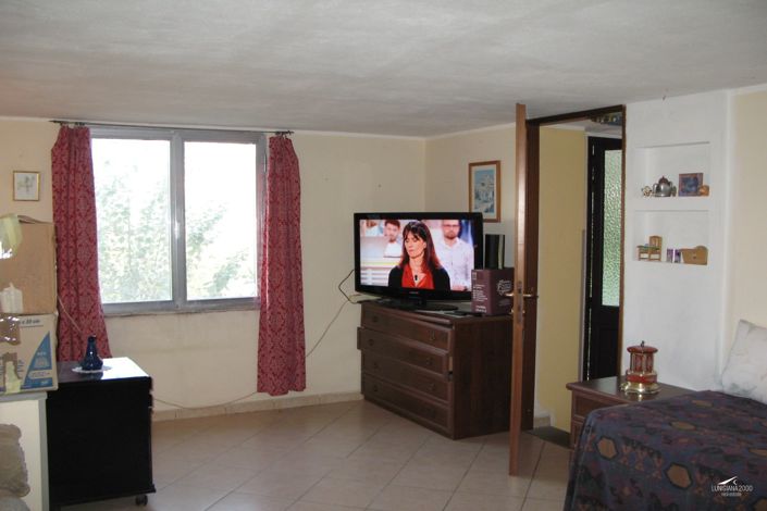 Image No.58-4 Bed Property for sale