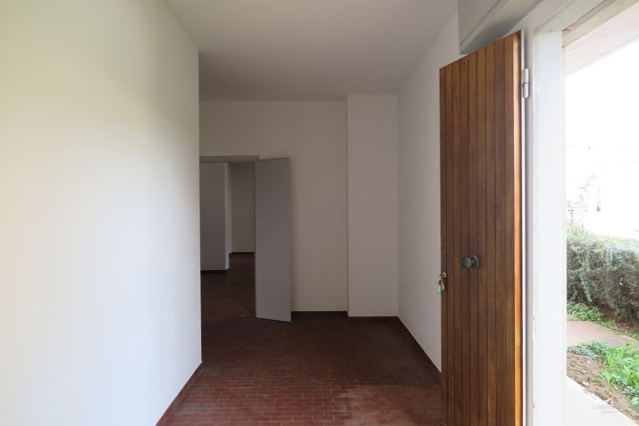 Image No.26-3 Bed Property for sale