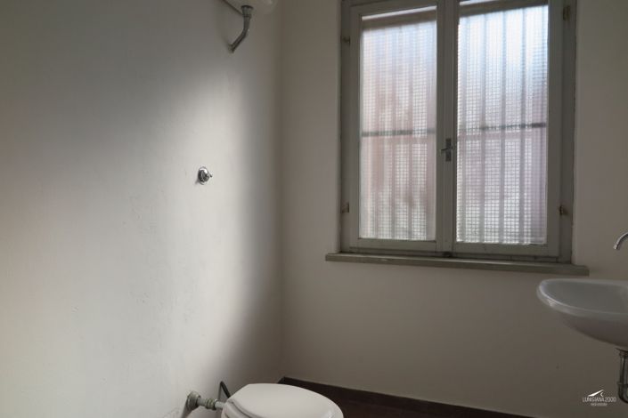 Image No.29-3 Bed Property for sale