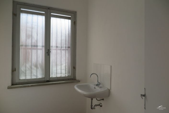 Image No.30-3 Bed Property for sale