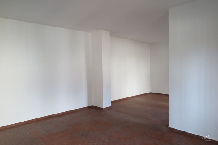 Image No.32-3 Bed Property for sale