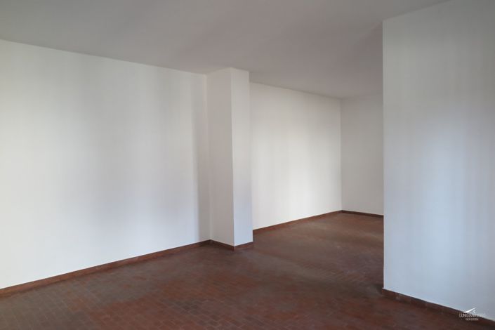 Image No.32-3 Bed Property for sale