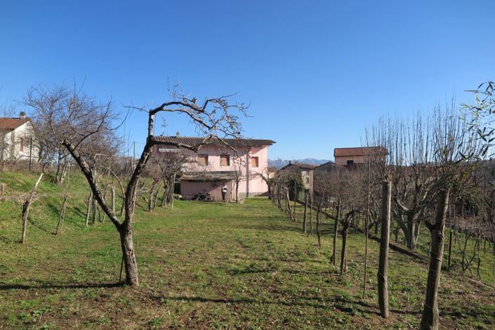 Image No.39-3 Bed Property for sale
