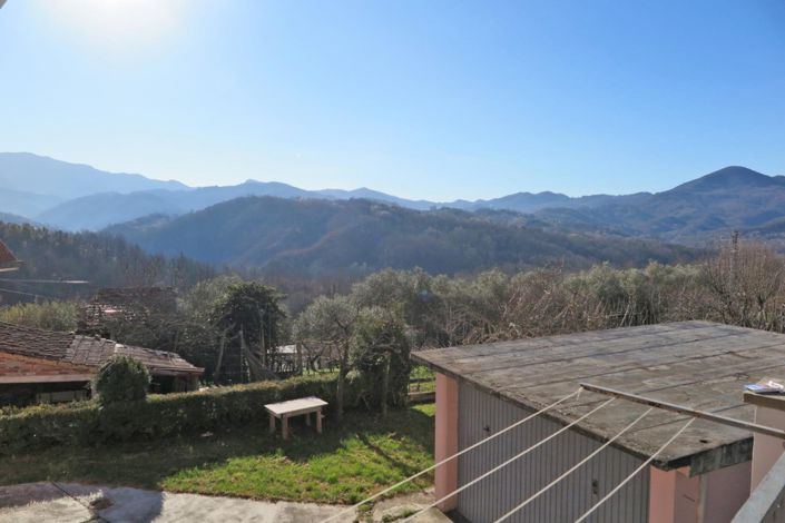 Image No.40-3 Bed Property for sale